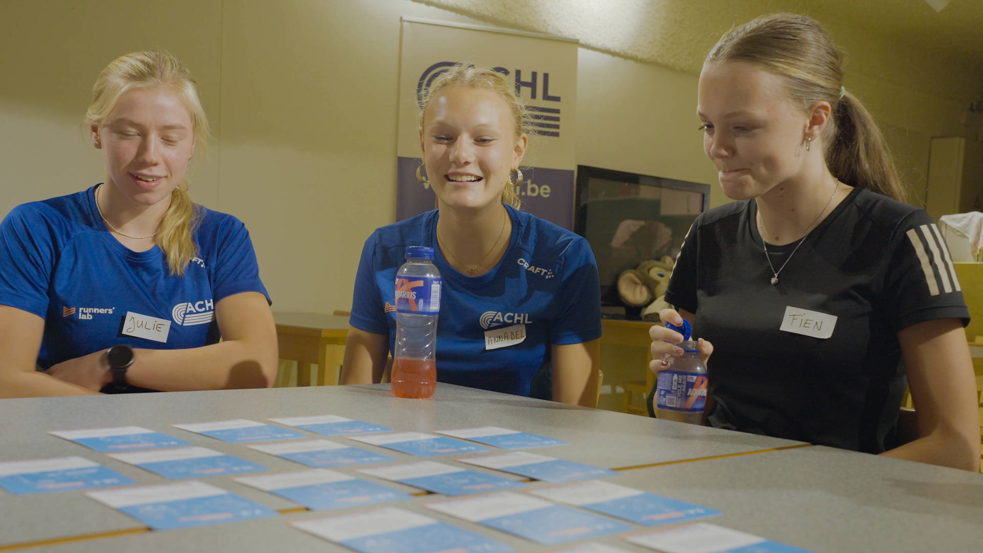 Kaartspel als onderdeel van de campagne Geef tieners een stem. Doel van het spel is om jongeren meer te betrekken bij de clubwerking. Ons gedacht is opvolger van Keep youngsters involved.
