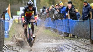 Belgian Thibau Nys of Baloise Trek Lions and pictured in action during the men elite race of the 'Flandriencross' cyclocross cycling event, stage 3/8 in the 'X20 Badkamers Trofee' competition, Sunday 16 November 2025 in Hamme. BELGA PHOTO DAVID PINTENS