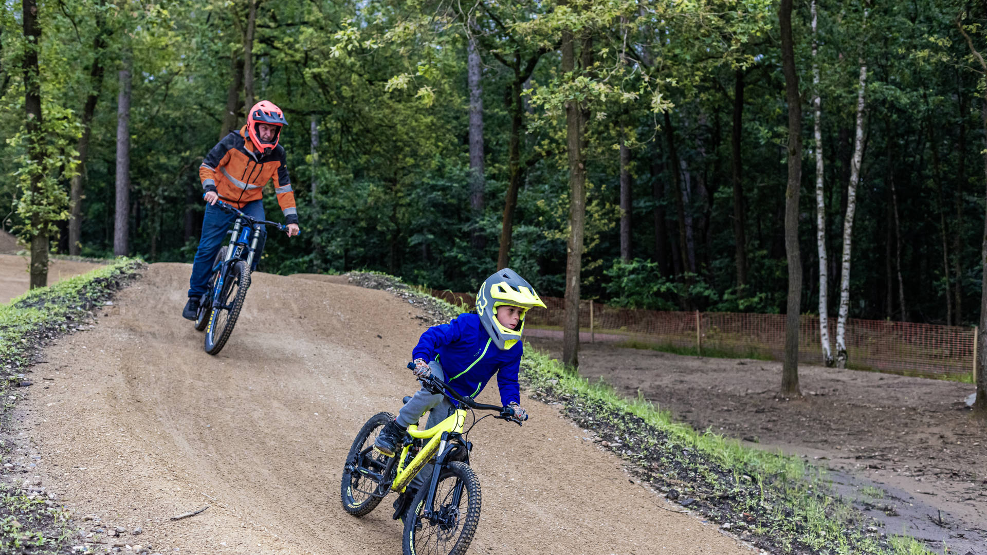 Sfeerbeelden openingsevent Genk - dirt
