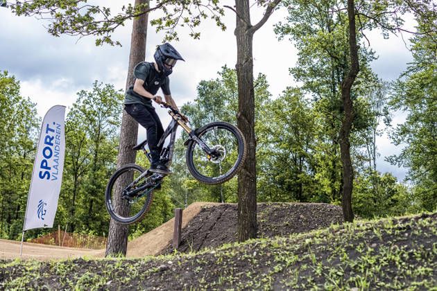 Sfeerbeelden openingsevent Genk - dirt