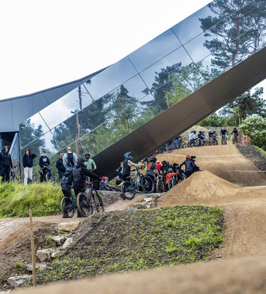 Sfeerbeelden openingsevent Genk - dirt
