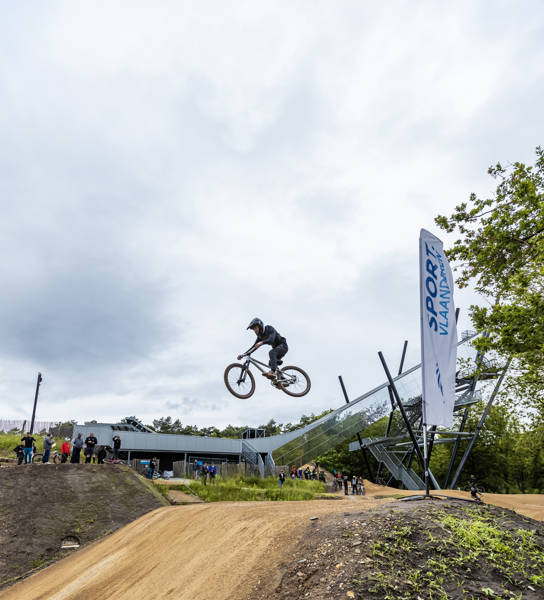 Sfeerbeelden openingsevent Genk - dirt