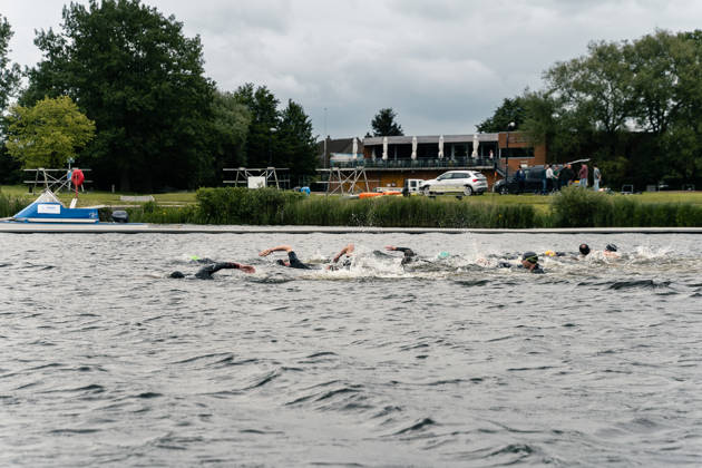 In Willebroek kan je als teambuilding een bedrijfstriatlon organiseren.