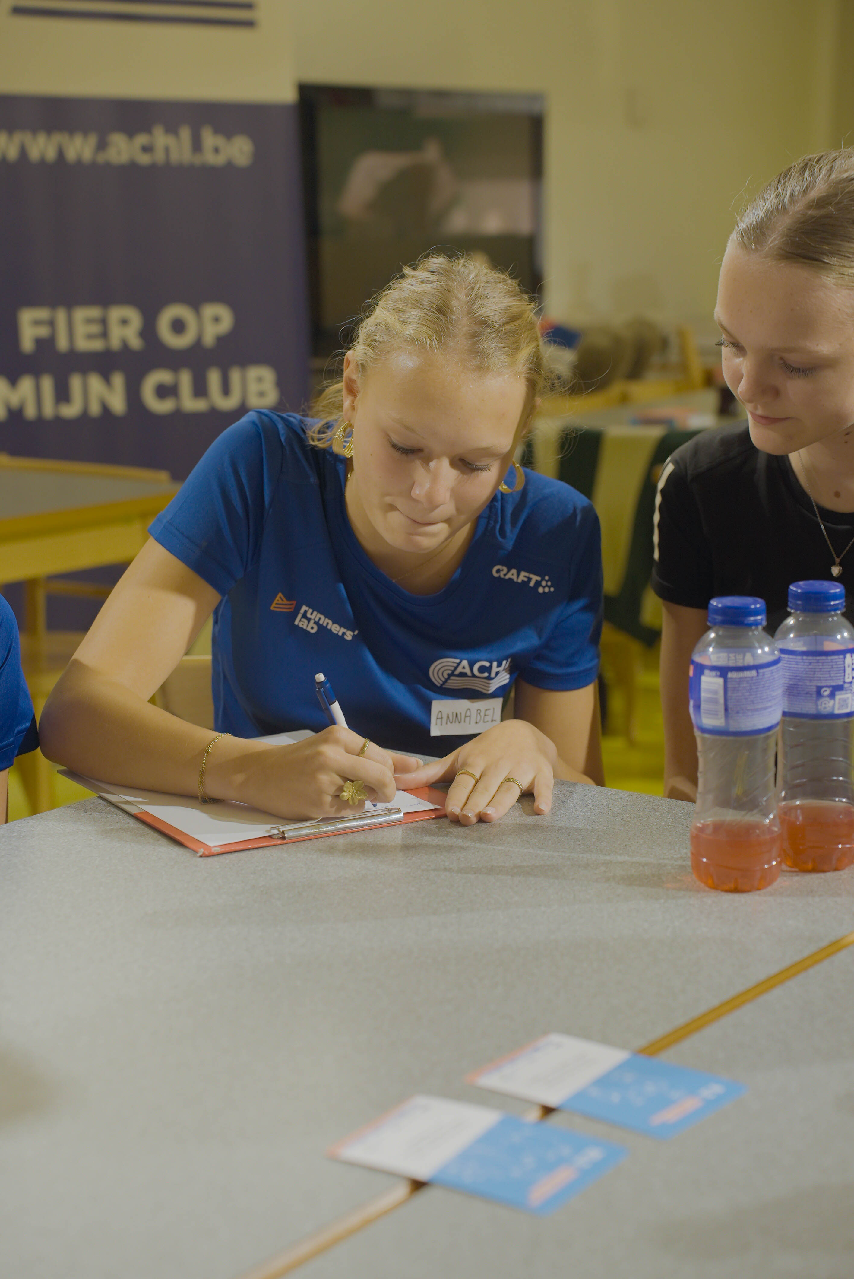 Kaartspel als onderdeel van de campagne Geef tieners een stem. Doel van het spel is om jongeren meer te betrekken bij de clubwerking. Ons gedacht is opvolger van Keep youngsters involved.