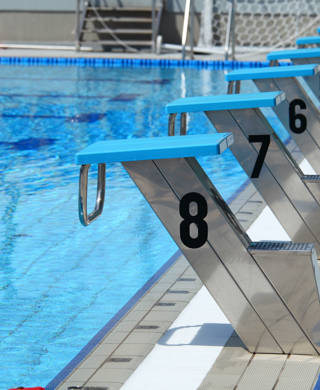 Swimming pool start line
