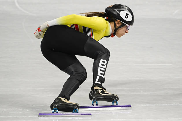 Belgian shorttrack skater Hanne Desmet pictured in action during the women's Shorttrack 1500m A-final at the Beijing 2022 Winter Olympics in Beijing, China, Wednesday 16 February 2022. The winter Olympics are taking place from 4 February to 20 February 2022. BELGA PHOTO LAURIE DIEFFEMBACQ