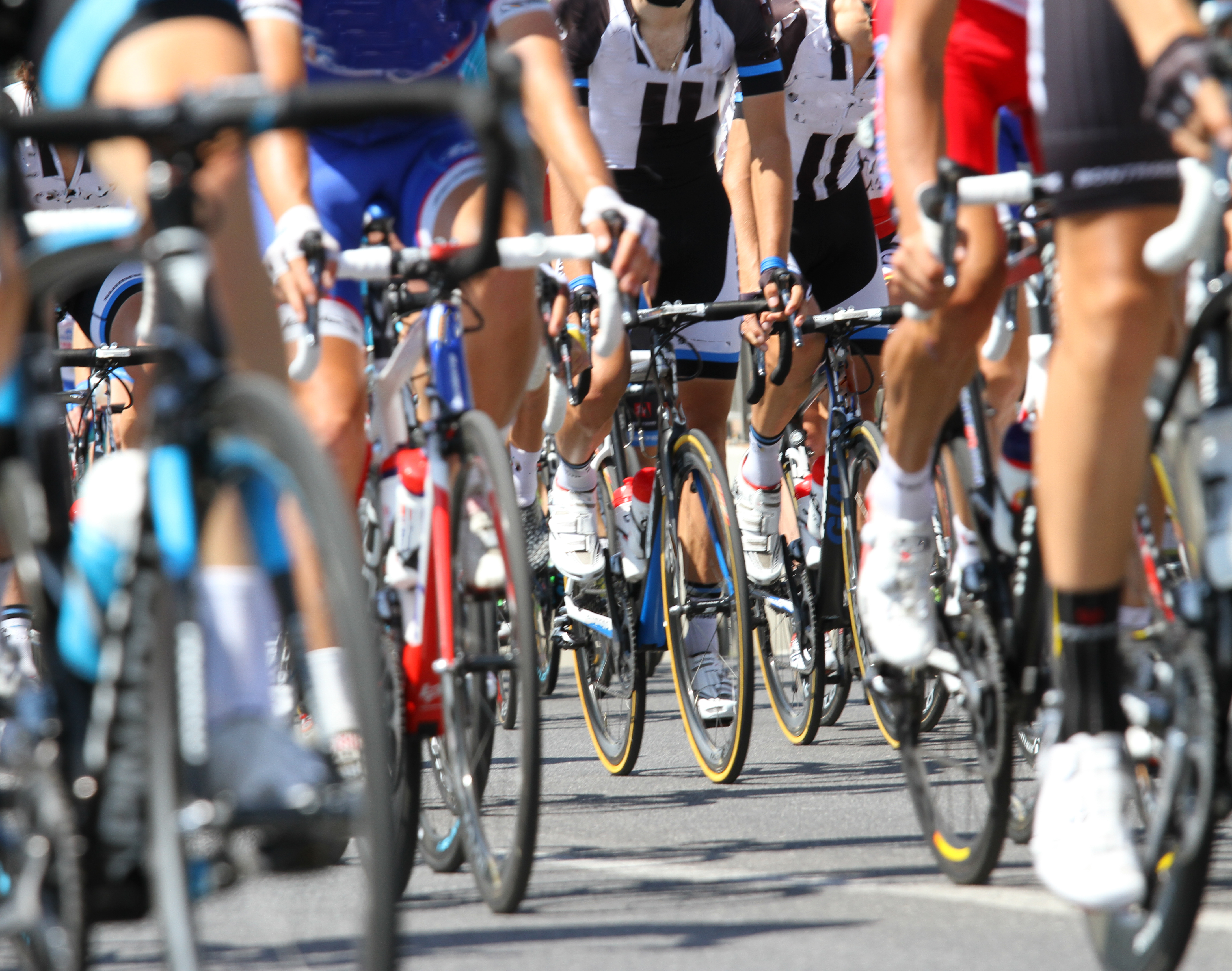 close up benen wielerpeloton