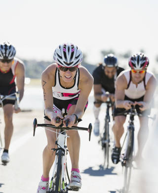 Triatleten op de fiets