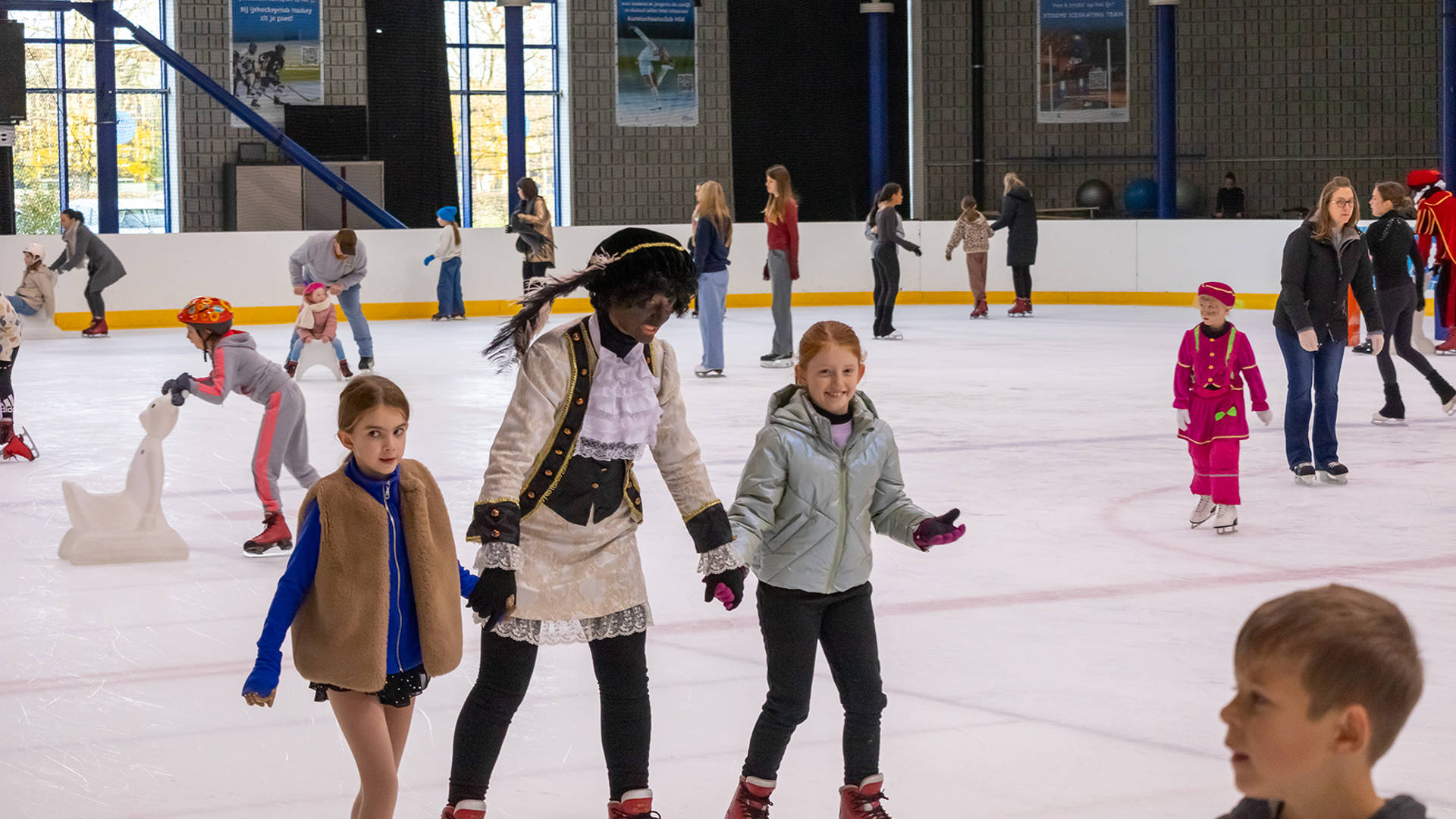 Sfeerbeelden schaatpieten Hasselt