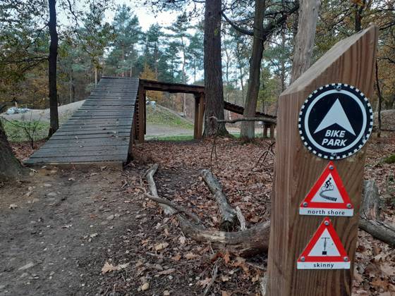 Hier zie je enkele foto's van ons prachtige bikepark te Genk.