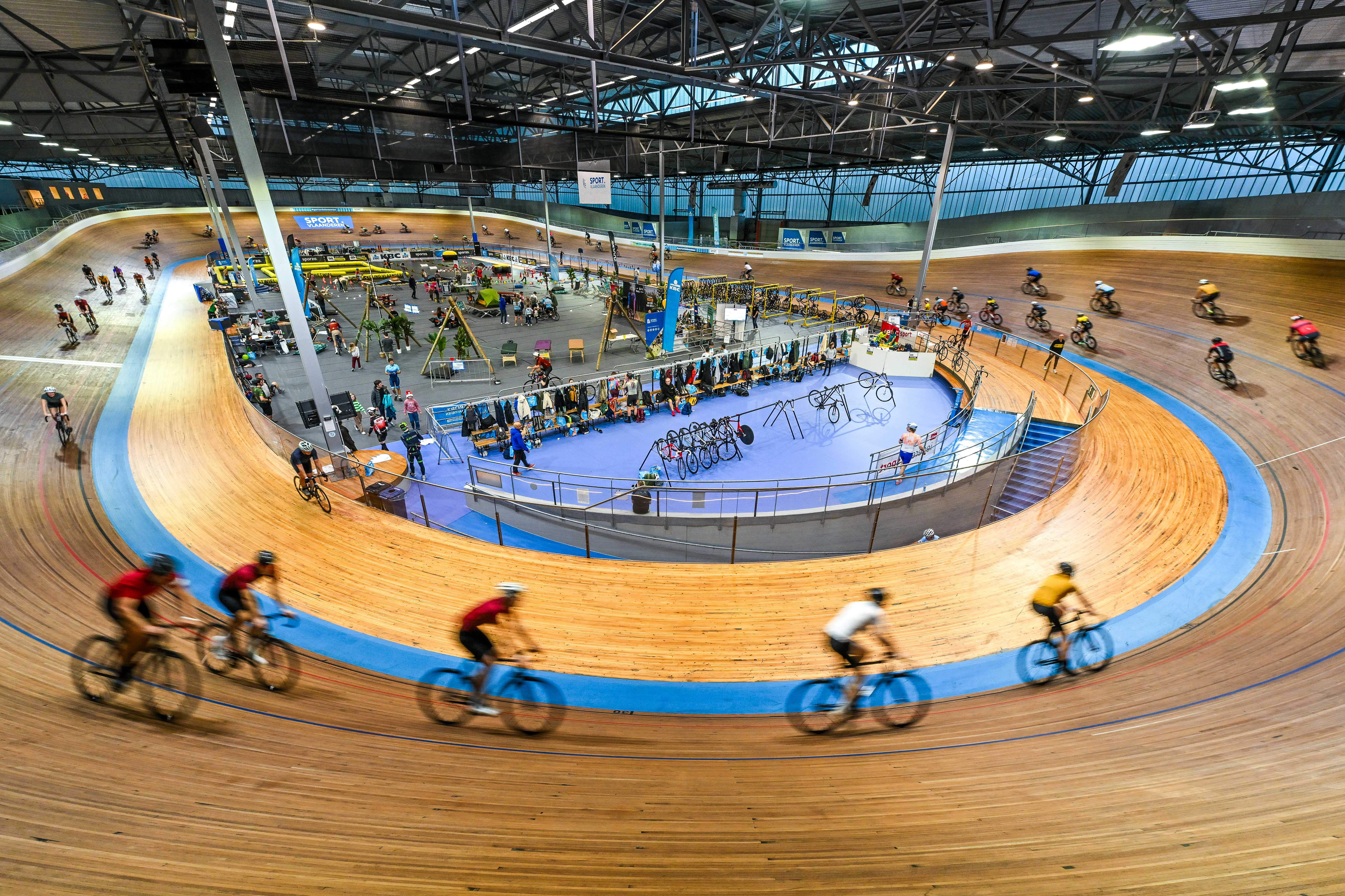 pictured during “ De Warmste 24 uur van Bavo “ ,  on  Sunday 14 December 2025  in Gent , Belgium . PHOTO SPORTPIX | Stijn Audooren